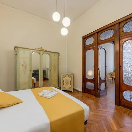 View Of Grand Canal Luxury - Station 5 Minutes Apartment Venice