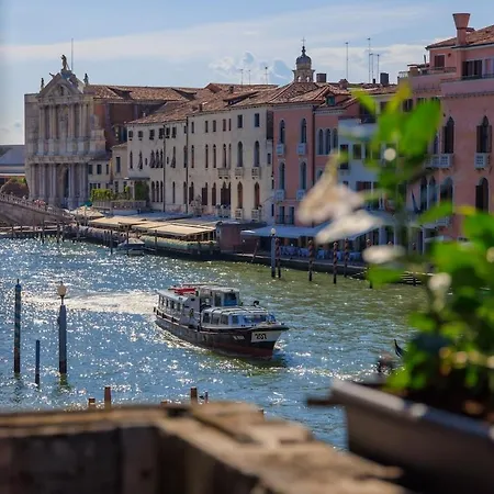 View Of Grand Canal Luxury - Station 5 Minutes Venice